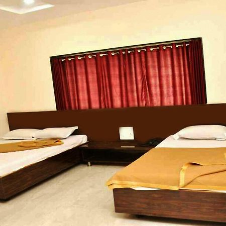 Sai Rajaram Palace Shirdi Luaran gambar