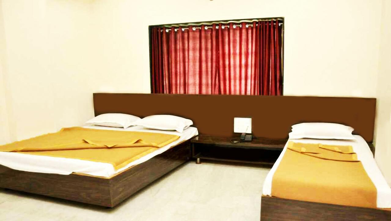 Sai Rajaram Palace Shirdi Luaran gambar