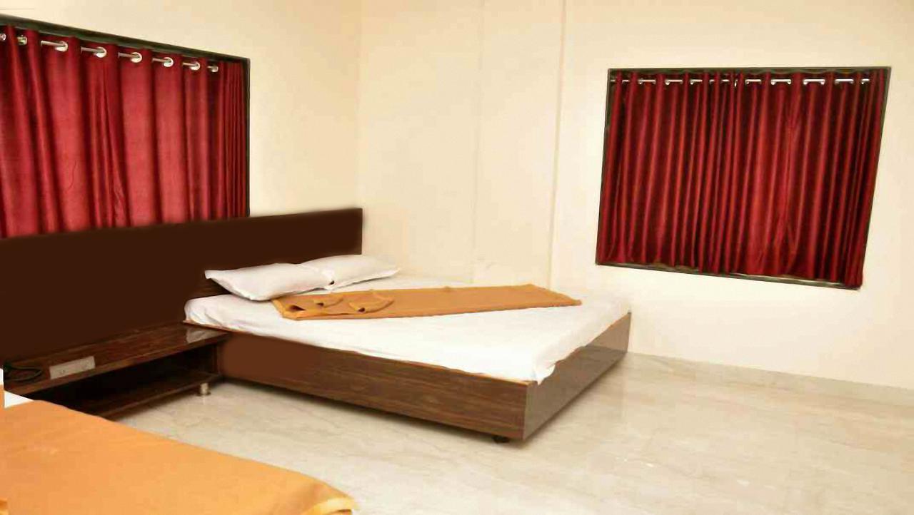 Sai Rajaram Palace Shirdi Luaran gambar